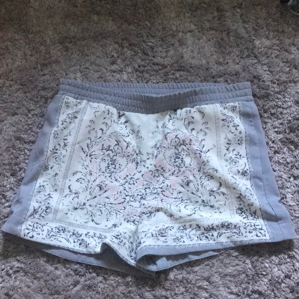 Patterned shorts